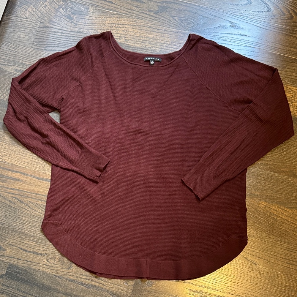 Staccato Burgundy Top